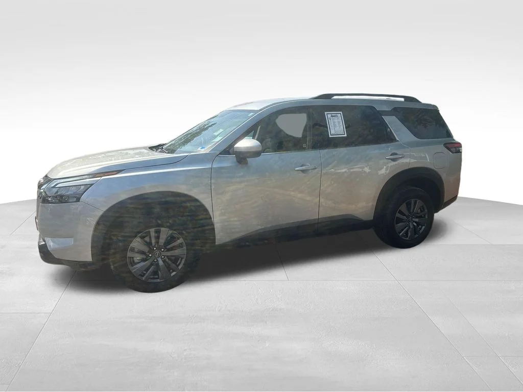 Used 2025 Silver Nissan SV image 9