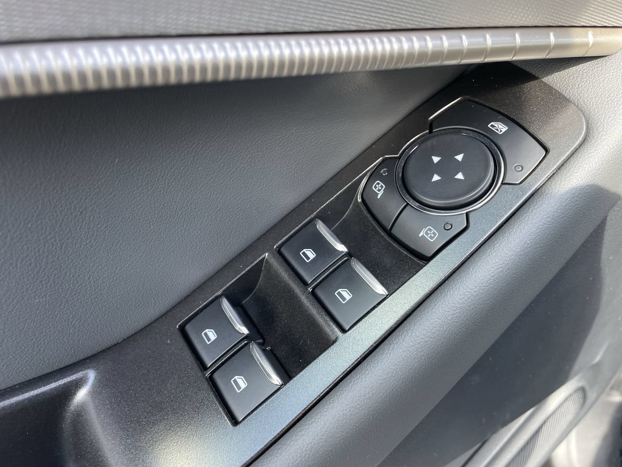 New 2026 Carbonized Gray Metallic Ford Active image 17