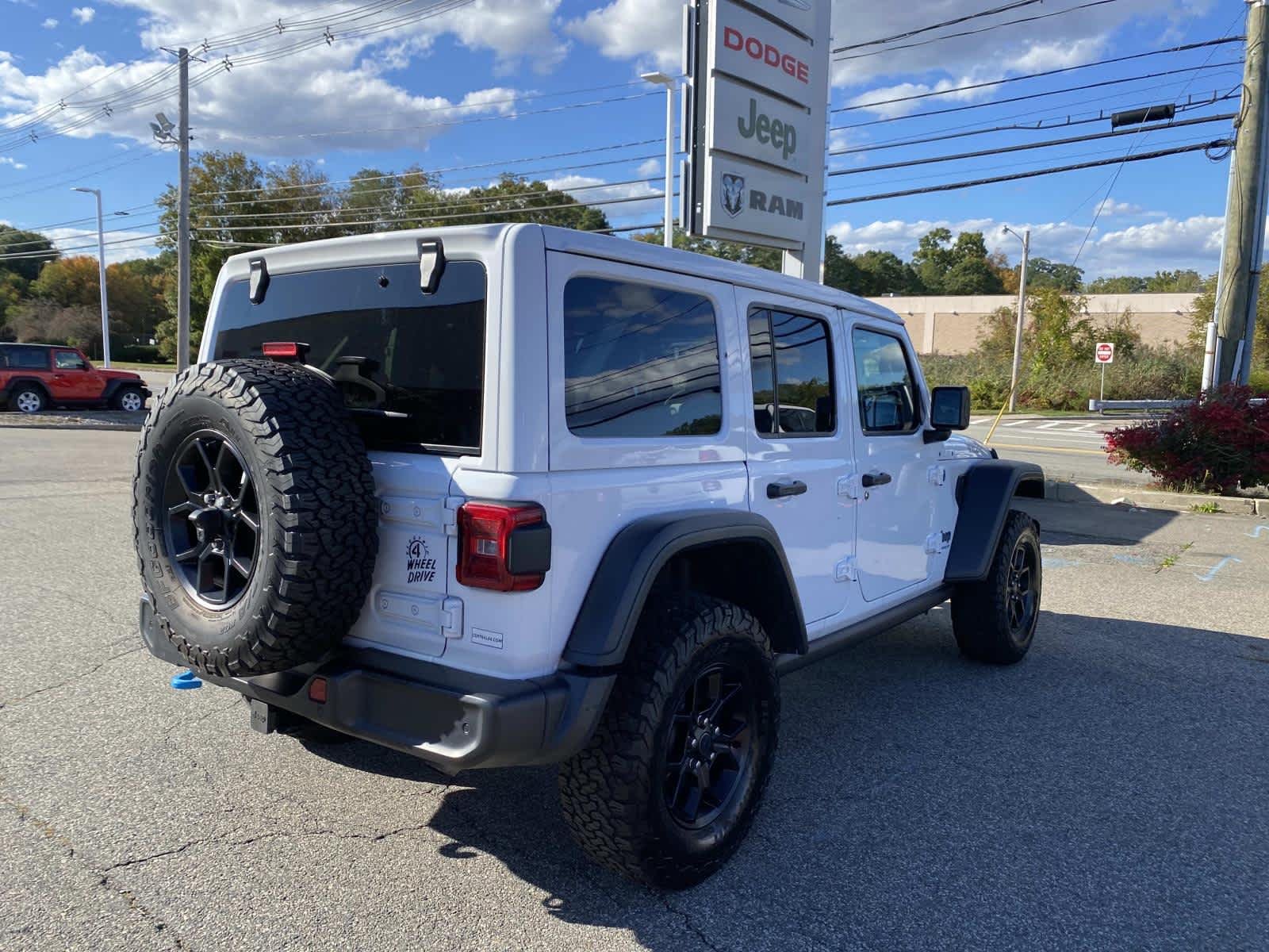 Certified Used 2024 Bright White Clearcoat Jeep Willys image 3