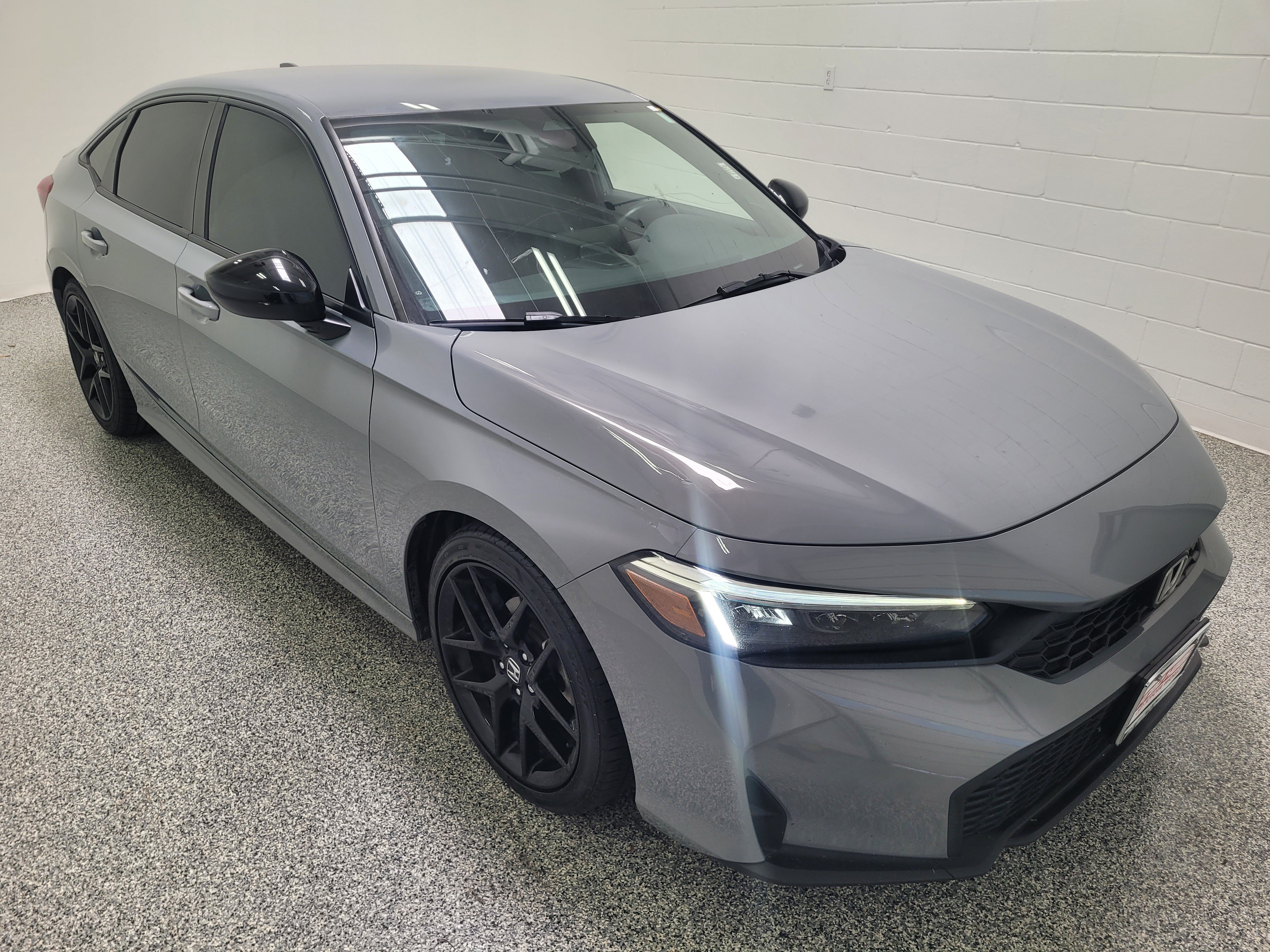 Used 2025 Urban Gray Pearl Honda Sport image 3