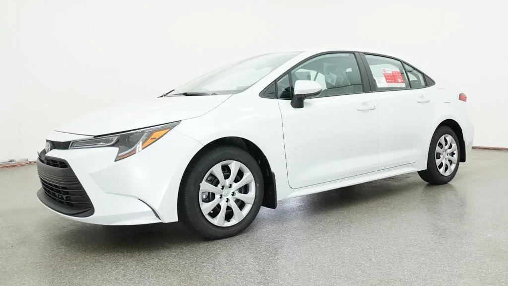 New 2026 Wind Chill Pearl Toyota LE image 6