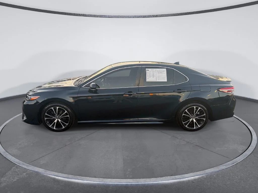 Used 2019 Blue Toyota SE image 4