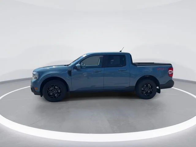 Used 2023 Blue Ford Lariat image 4
