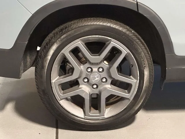 Certified Used 2023 Sonic Gray Pearl Honda AWD EX-L image 12
