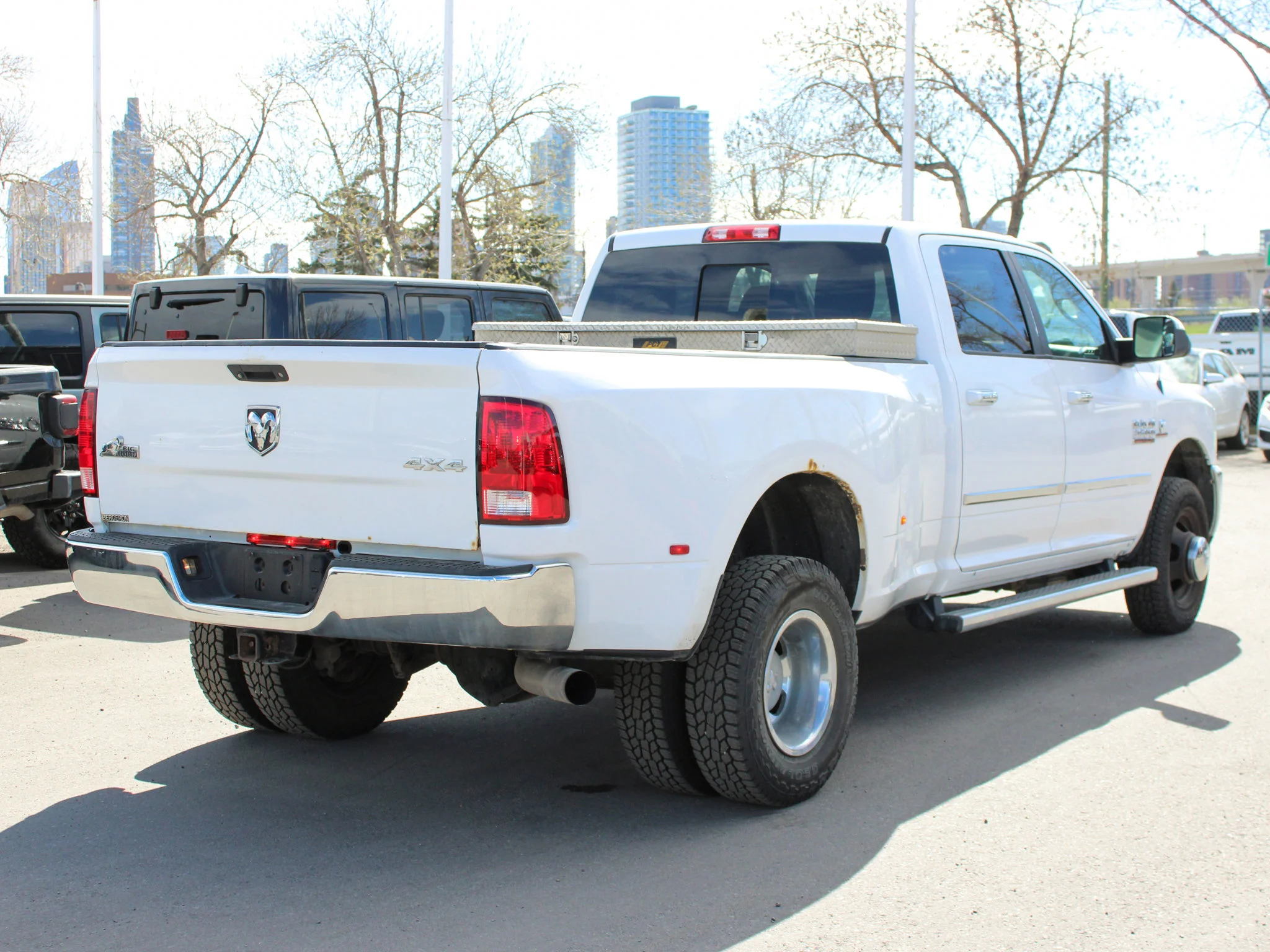 Used 2013 White RAM SLT * Diesel | Mechanics Special  | Heated Seats | Backup Camera | Remote Start | Alpine image 8