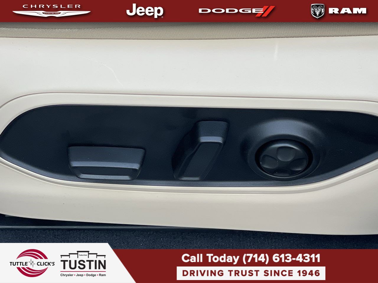 New 2026 Bright White Clear-Coat Exterior Paint Jeep Limited image 22