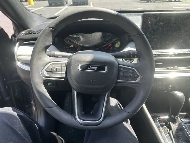 Used 2023 Gray Jeep Limited image 13
