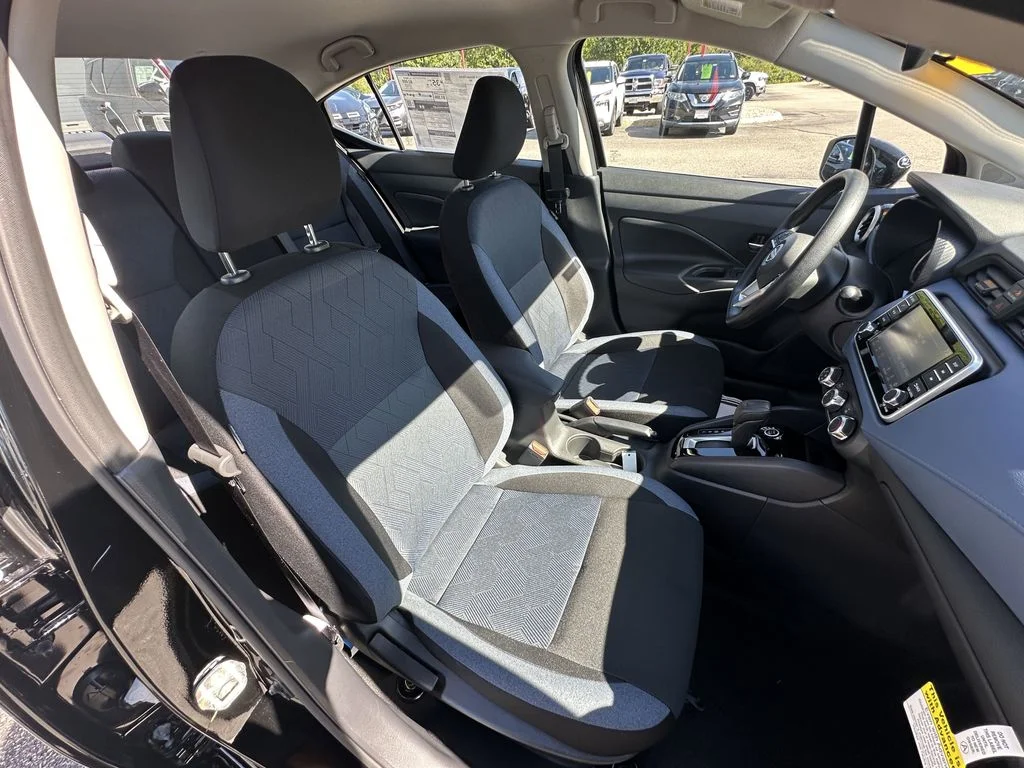 2025 Nissan Versa Sedan SV - Photo 19