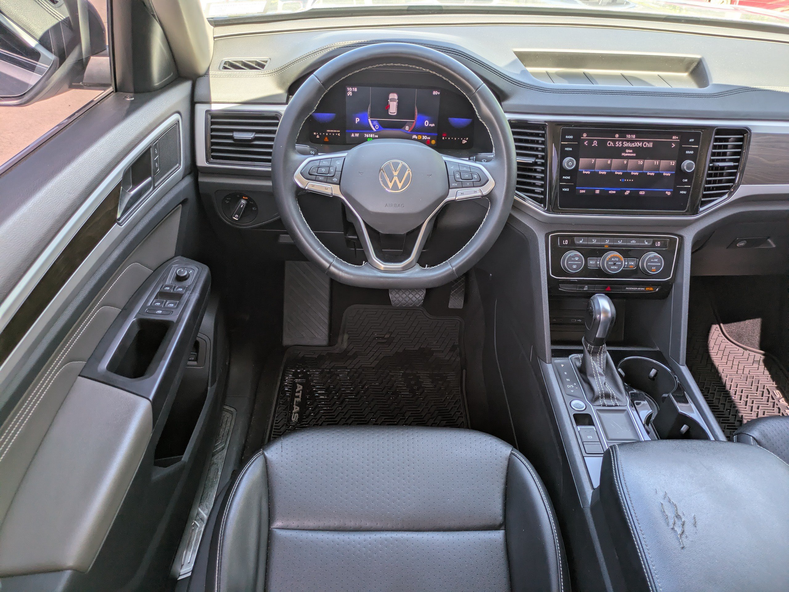 2022 Volkswagen Atlas SE w/Tech - Photo 16
