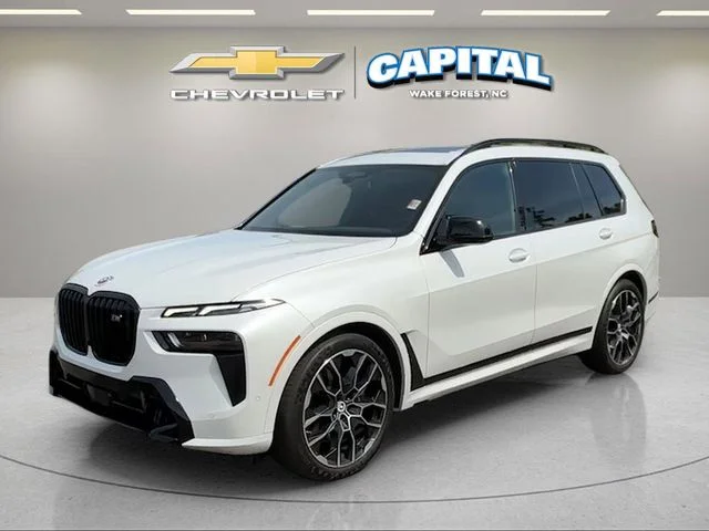 2023 BMW X7 M60i's photo
