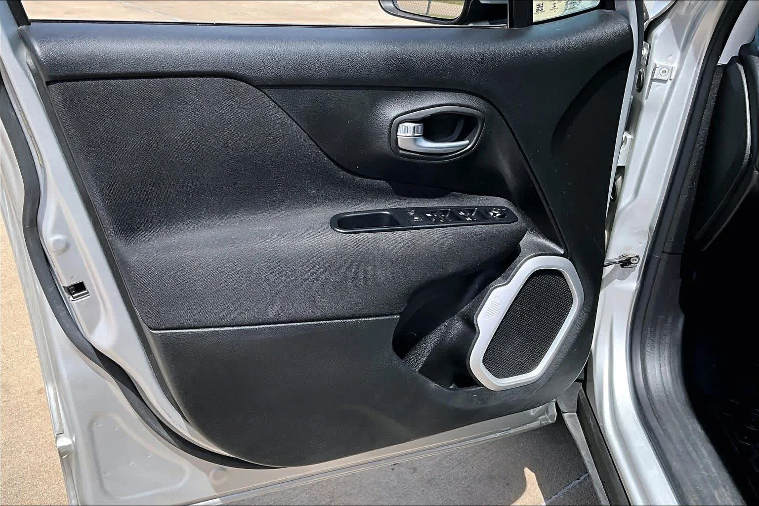 Used 2018 Glacier Metallic Jeep Latitude image 24