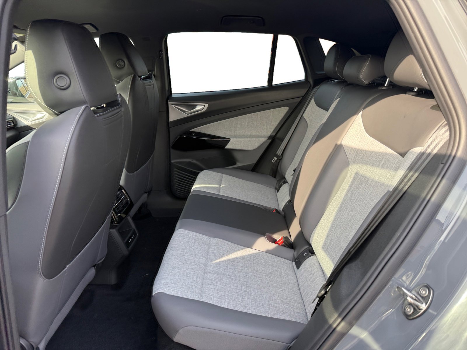 New 2026 Pure Gray Volkswagen Pro image 16