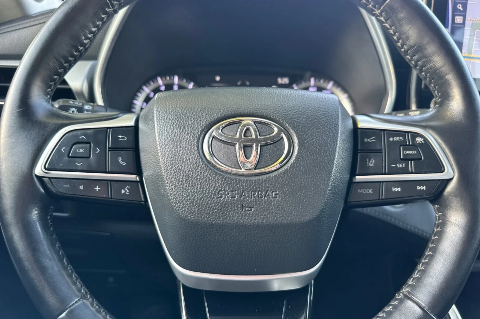 Certified Used 2022 Moon Dust Toyota Platinum image 23