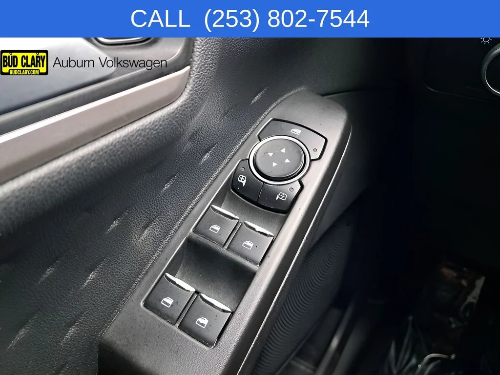 Used 2020 Black Ford SE image 27