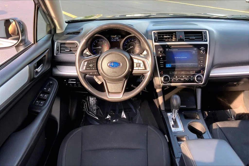 Used 2018 Gray Subaru 2.5i image 5