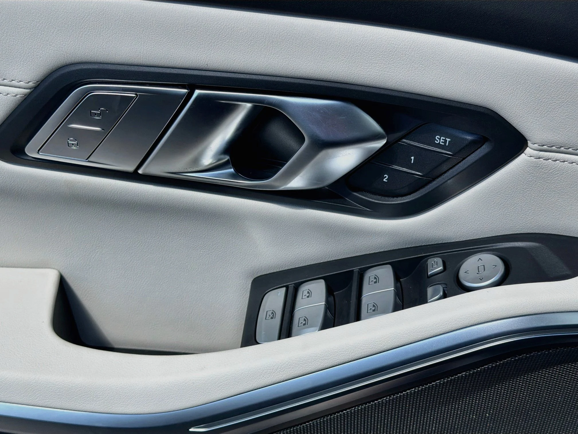 New 2027 Black Sapphire Metallic BMW Competition xDrive image 23