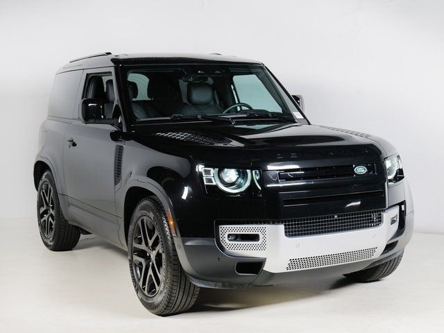 Certified Used 2025 Santorini Black Metallic Land Rover S image 10