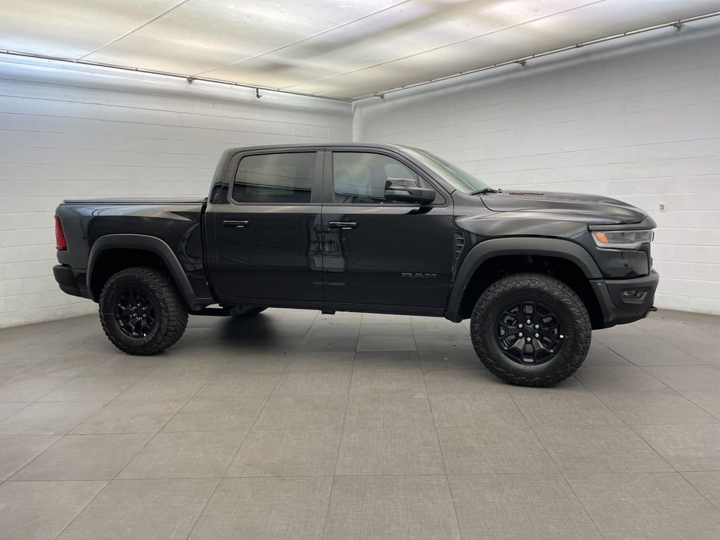 New 2026 Diamond Black Crystal Pearl-Coat Exterior Paint RAM RHO image 2