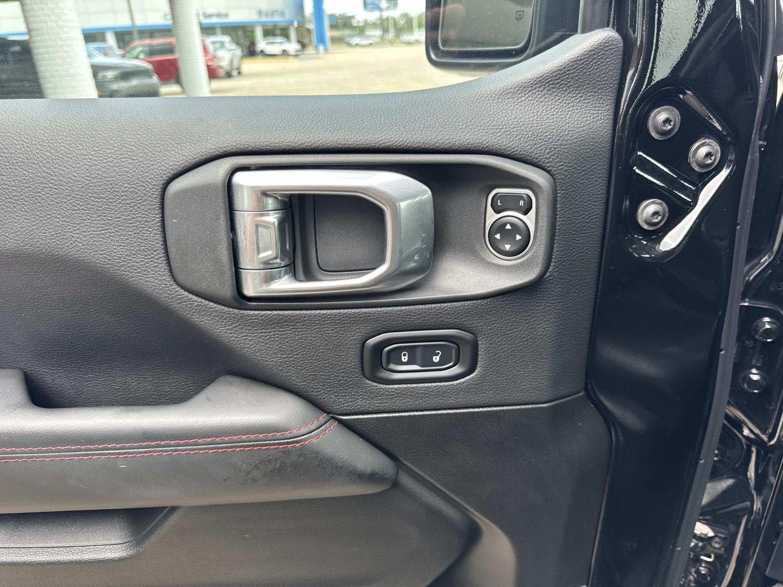 Used 2026 BLACK CLEARCOAT Jeep Rubicon X image 19