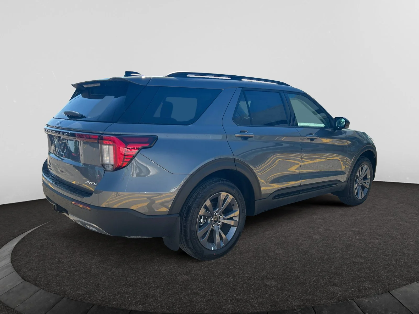 New 2026 Carbonized Grey Metallic Ford Active w/200A Pkg image 5