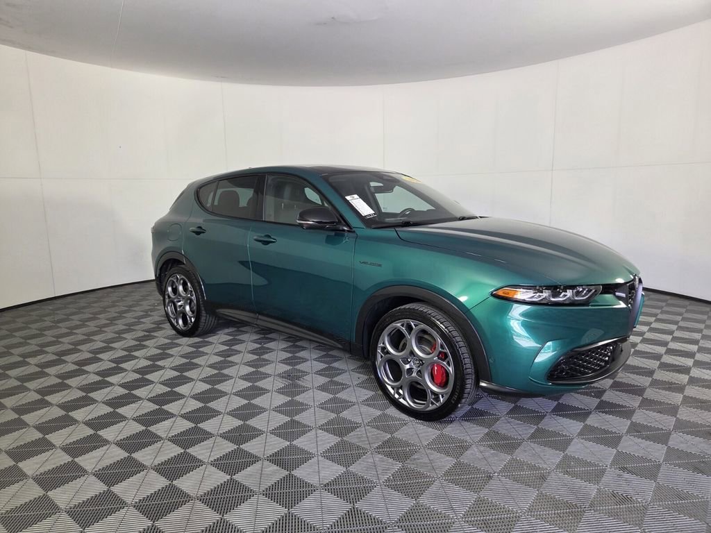 Used 2024 Alfa Romeo Tonale Veloce with VIN ZASPATDW4R3061217 for sale in West Palm Beach, FL