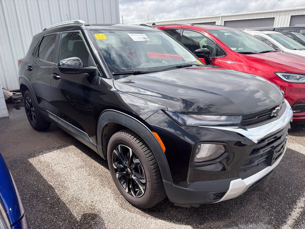 Used 2023 Black Chevrolet LT image 3