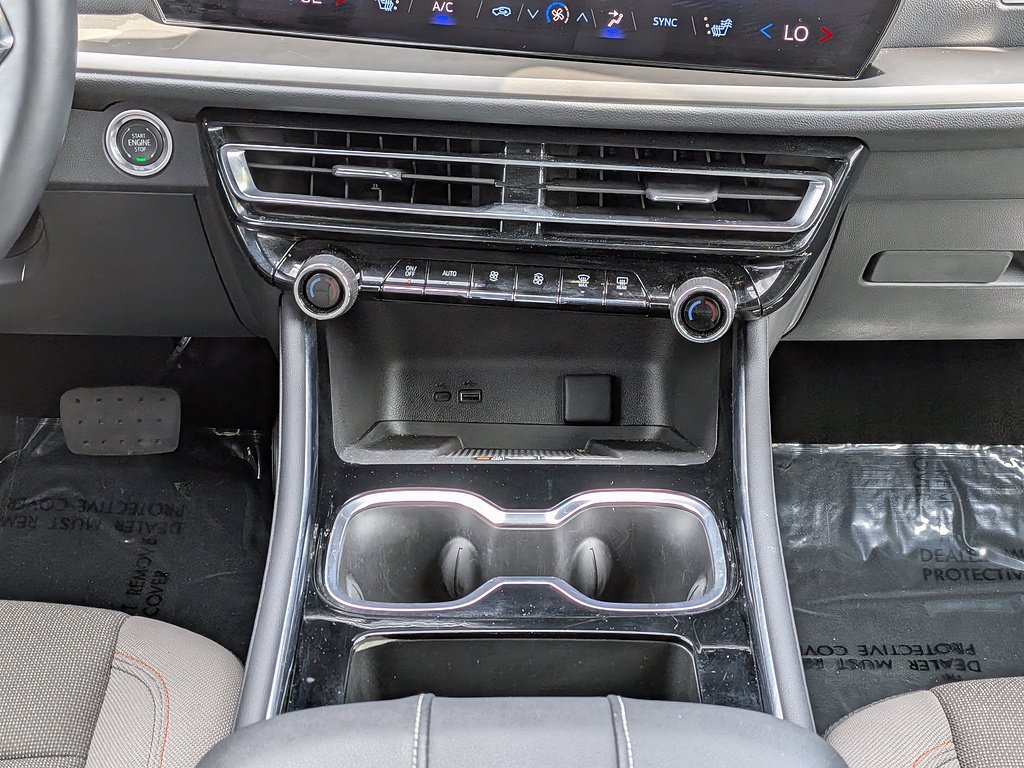 2025 Chevrolet Traverse LT - Photo 34
