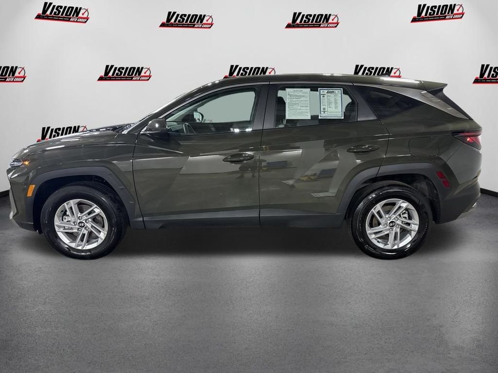 Used 2026 Green Hyundai SE image 8