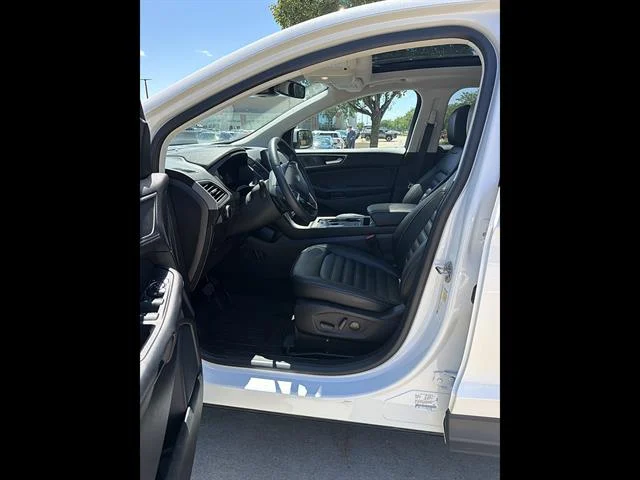 Used 2024 Star White Ford SEL image 23