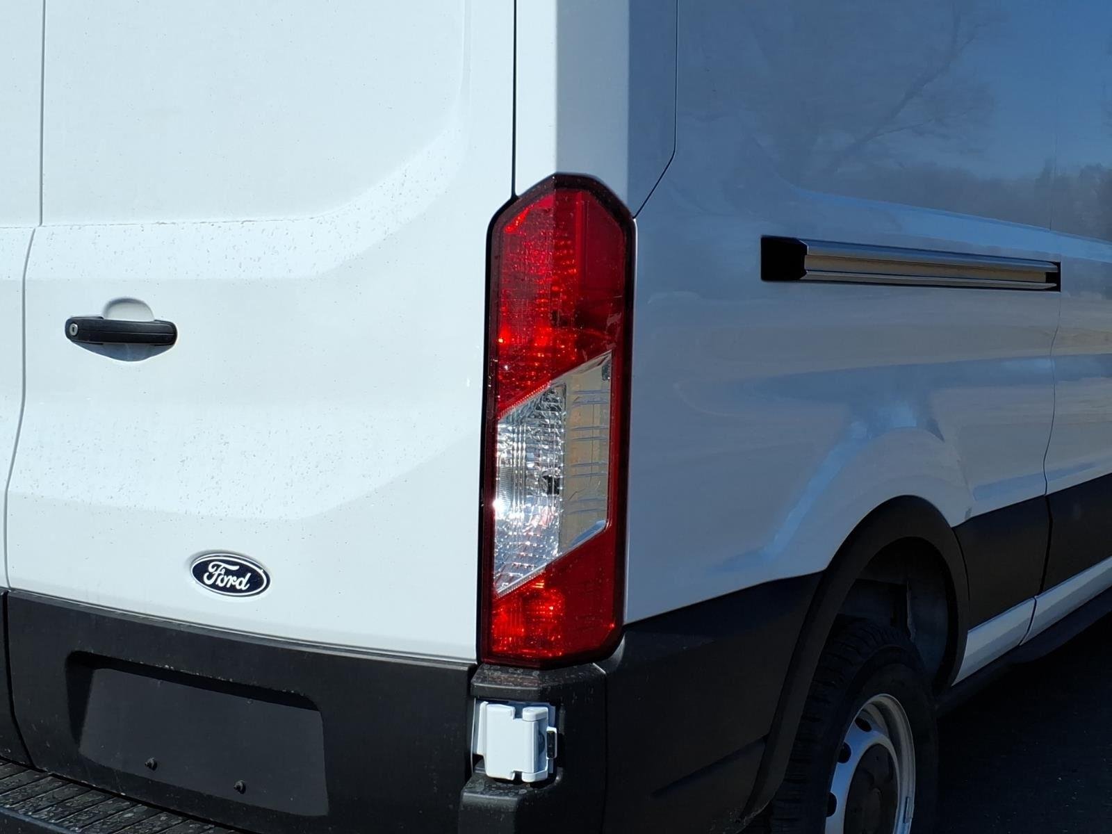 New 2026 Oxford White Ford Cargo Van image 16