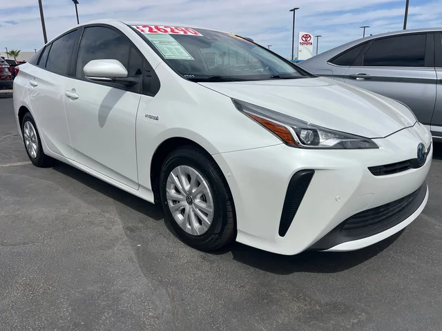 2022 Toyota Prius L Eco