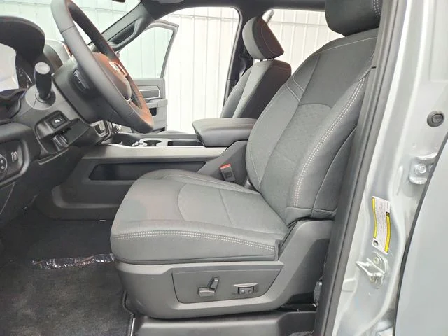 2026 RAM 2500 Big Horn - Photo 11