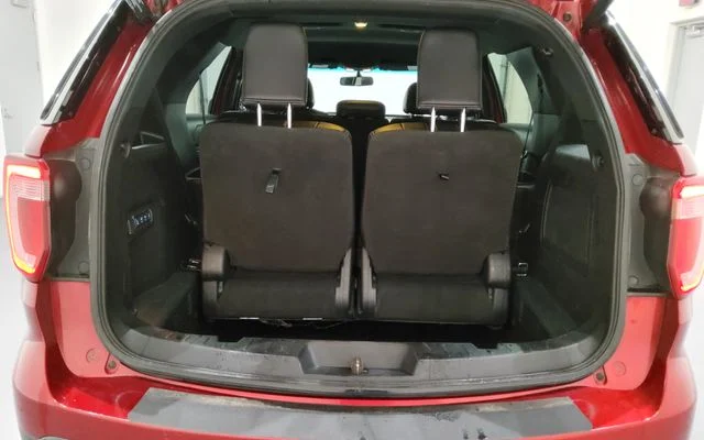 Used 2017 Red Ford Limited image 12