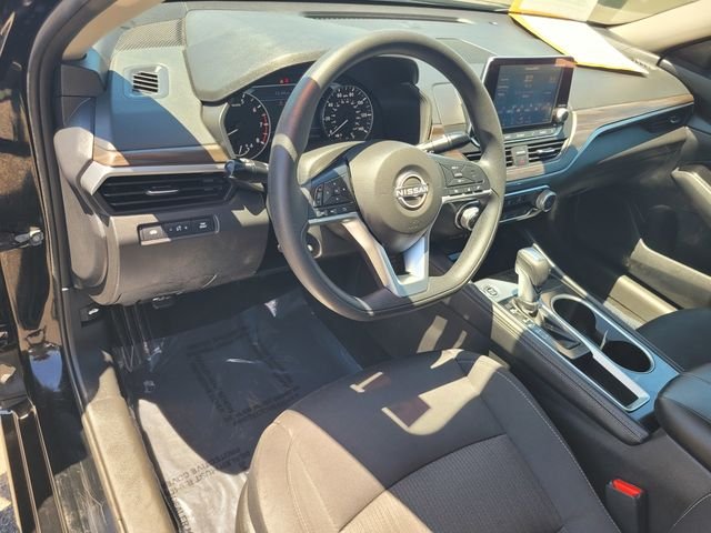 Used 2023 Black Nissan 2.5 SV image 12