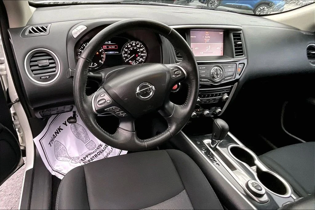 Used 2018 White Nissan SV image 18