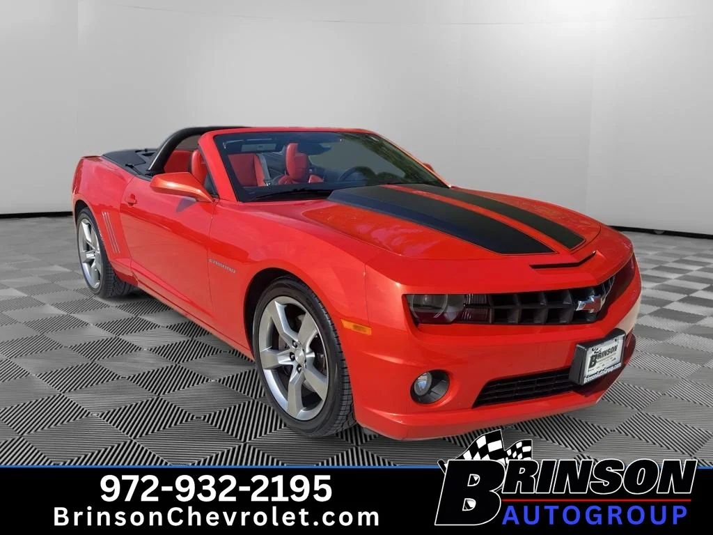 Used 2011 Red Chevrolet 2SS image 4