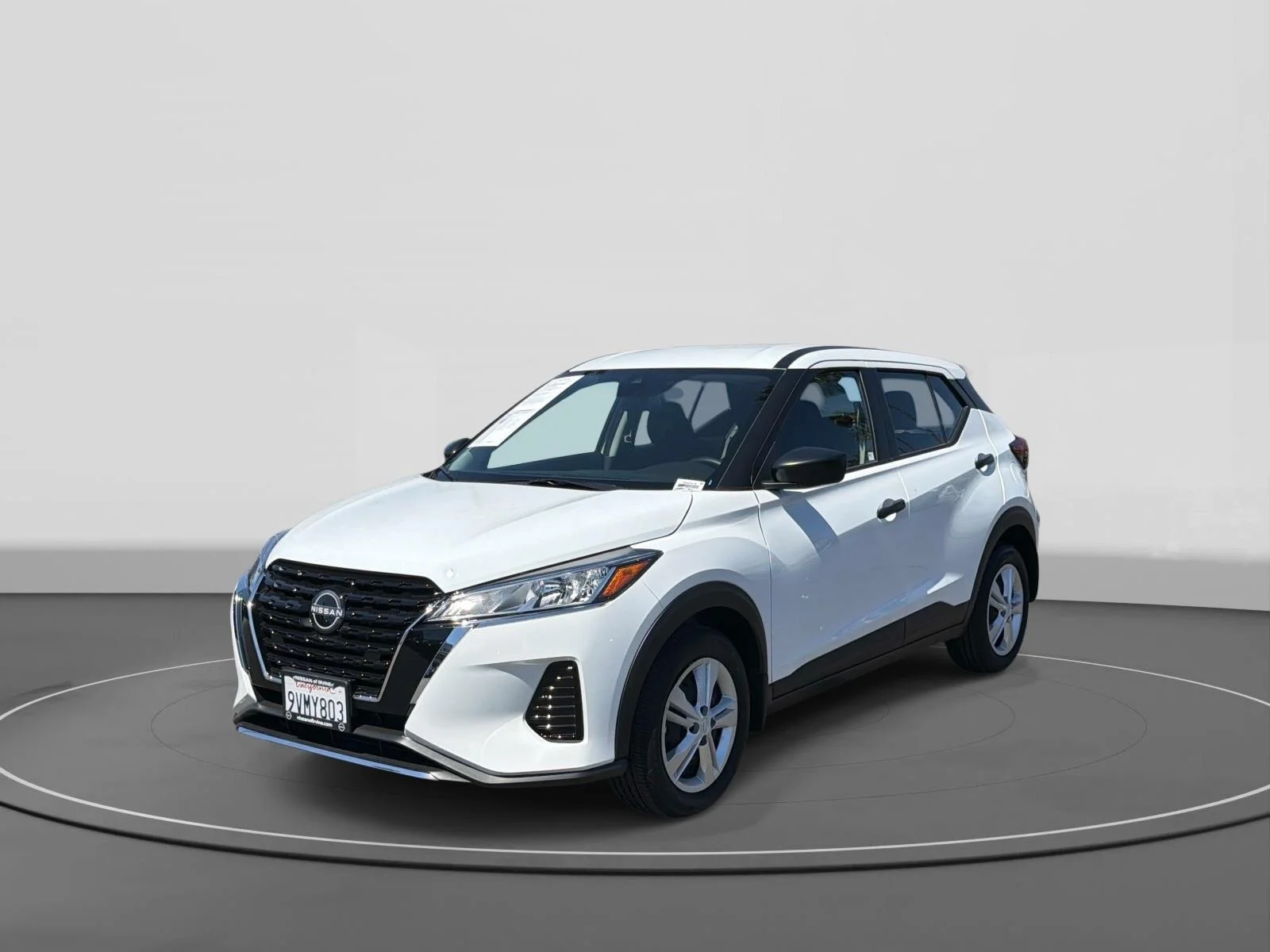2025 Nissan KICKS PLAY Base