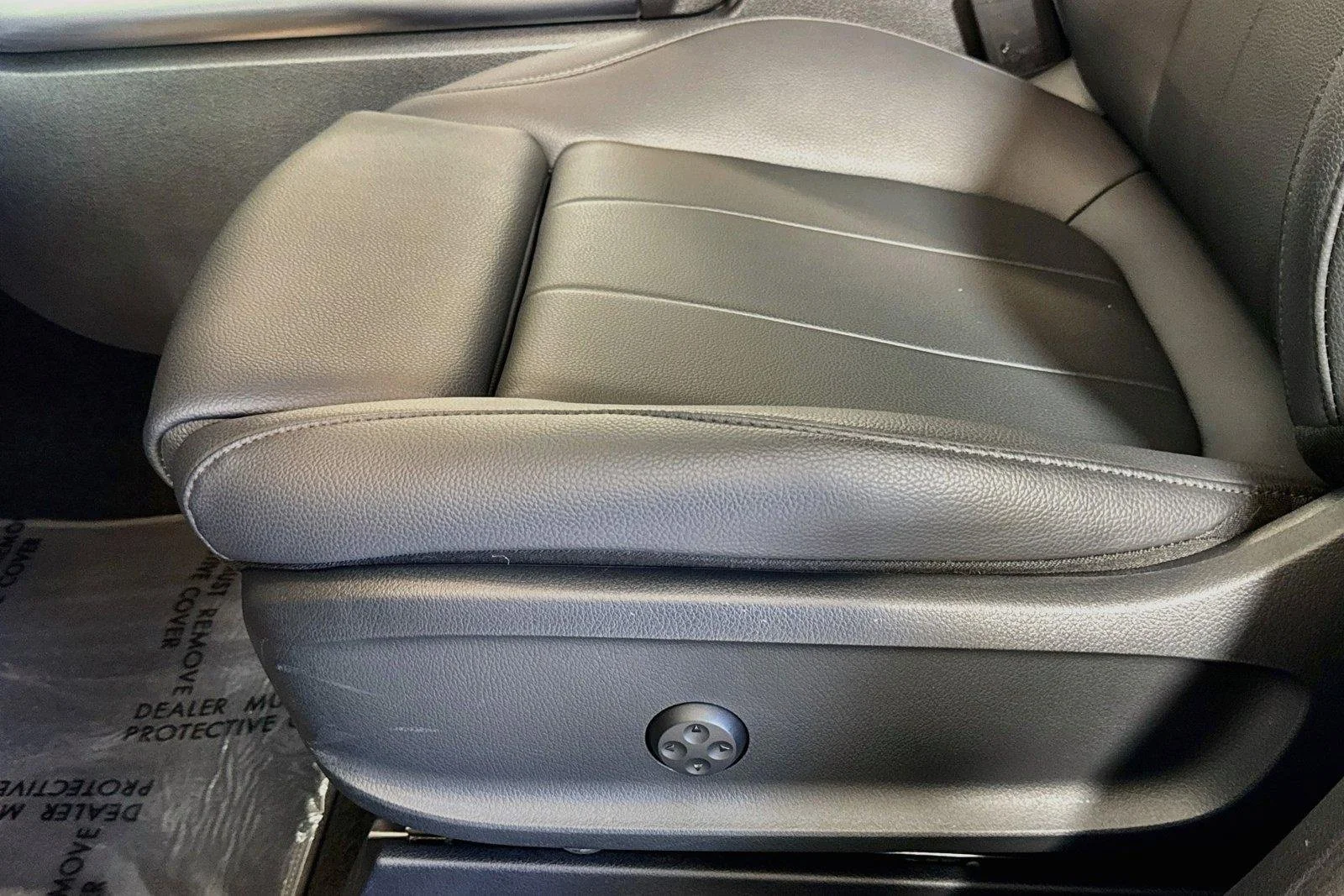 Used 2023 Mountain Grey Metallic Mercedes-Benz GLA 250 image 18