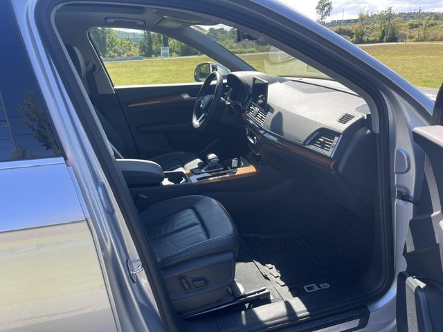 Used 2023 Silver Audi Premium image 9