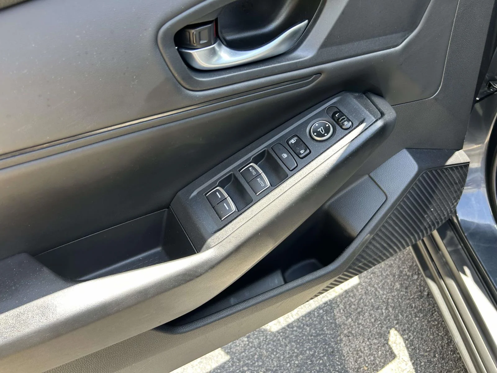 2023 Honda Accord EX - Photo 11
