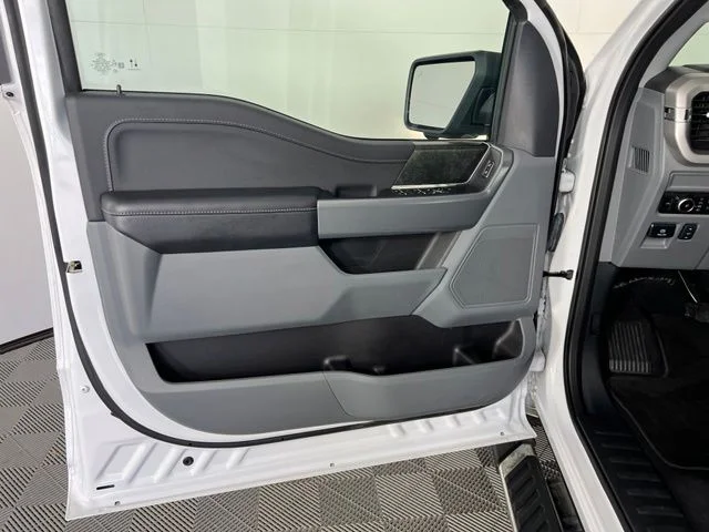 Used 2023 White Ford XLT image 17