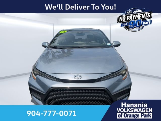 Used 2021  Toyota SE image 8