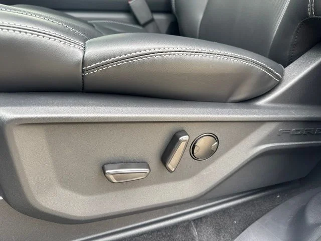 New 2027 Glacier Gray Metallic Tri-Coat Ford Platinum image 17