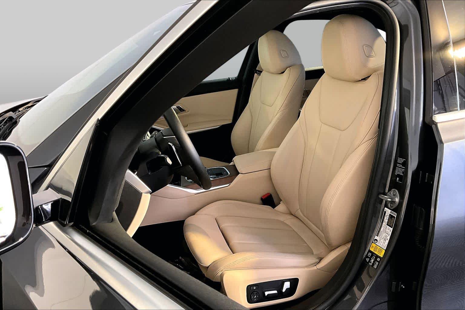 Used 2020 Mineral Gray Metallic BMW 330i xDrive image 9