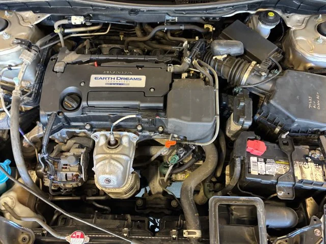 Used 2015 Beige Honda LX image 23