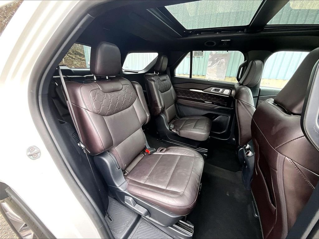 Used 2025 Star White Metallic Tri-Coat Ford Platinum image 16