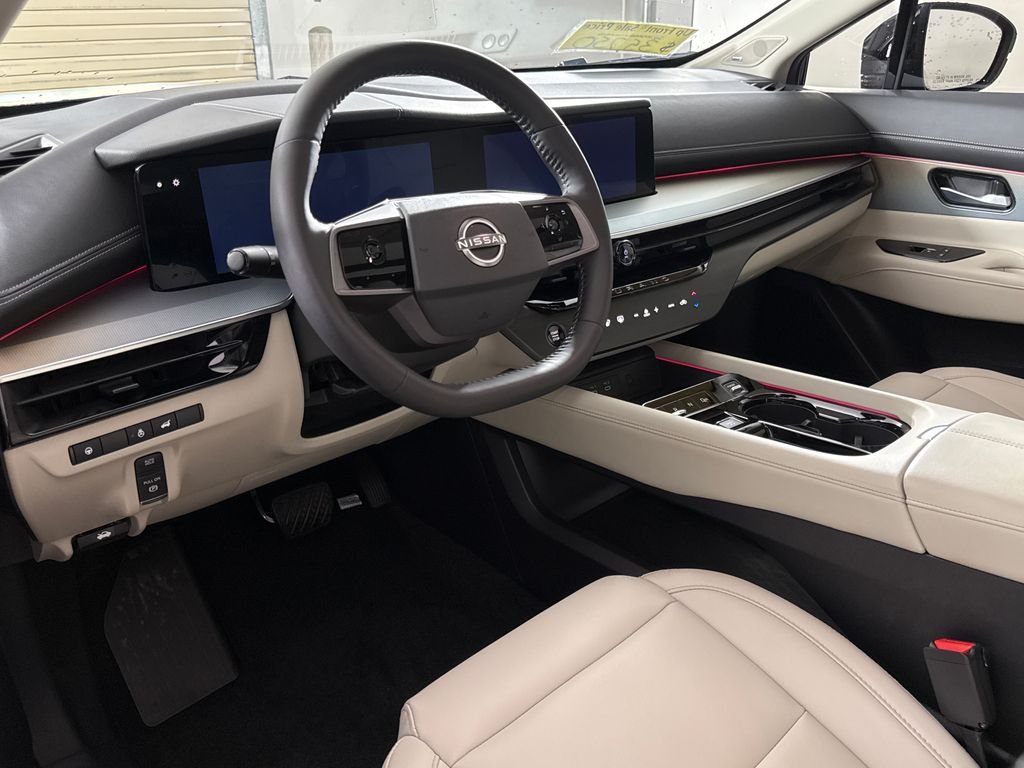 Used 2025 Red Nissan SL image 14