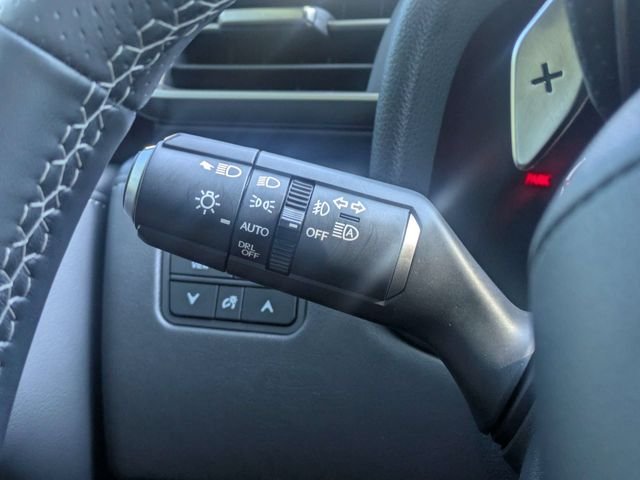 Used 2024  Lexus 600 F SPORT image 29