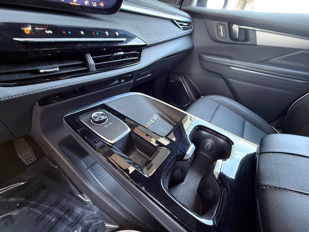 Used 2025 Black Buick Preferred image 22