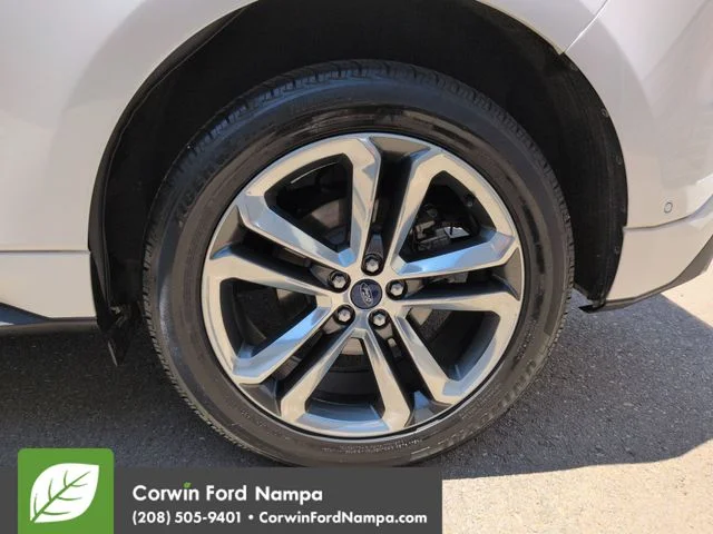 Used 2018 White Ford Sport image 31
